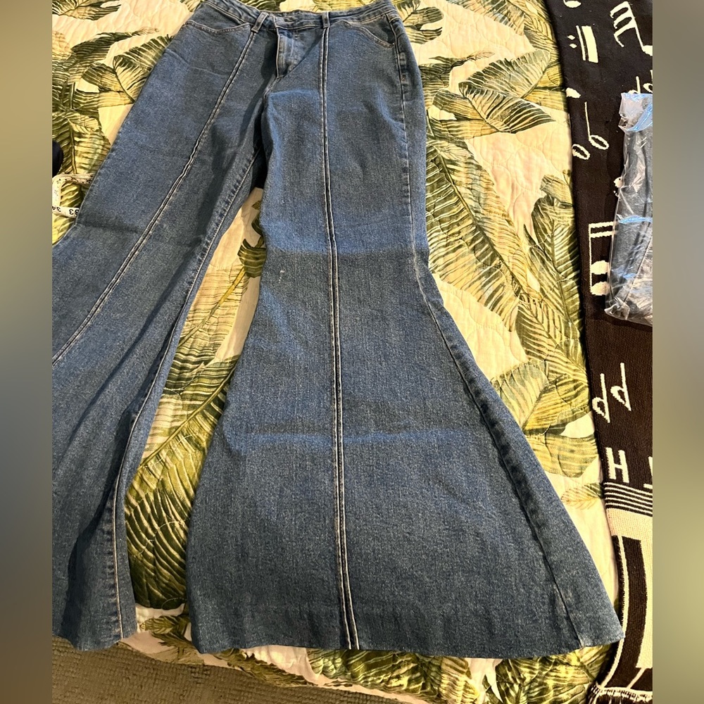 Wild Fable extreme flare denim zip up with pockets. Size 12. Brand New